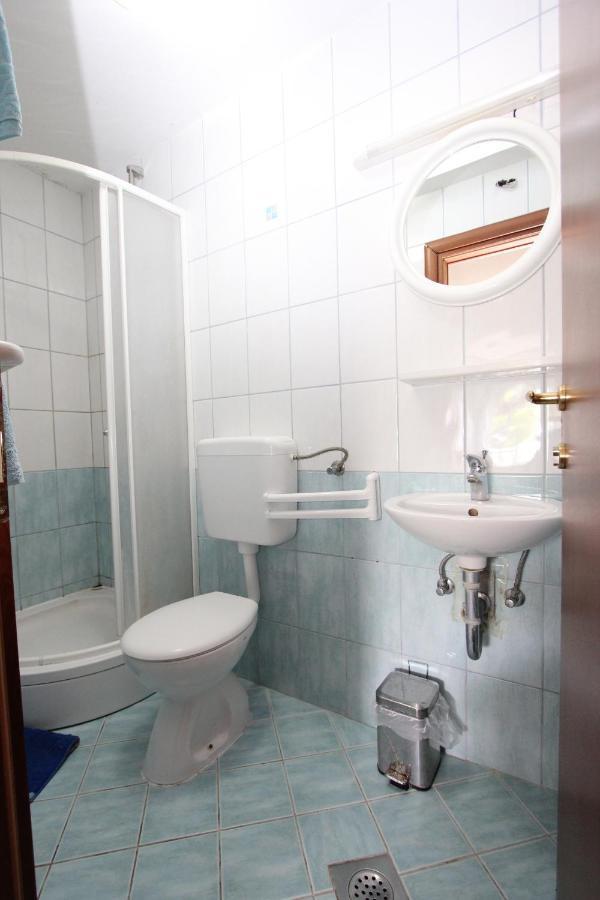 Vila Centar Требинье Экстерьер фото
