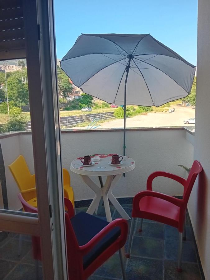 Vila Centar Требинье Экстерьер фото