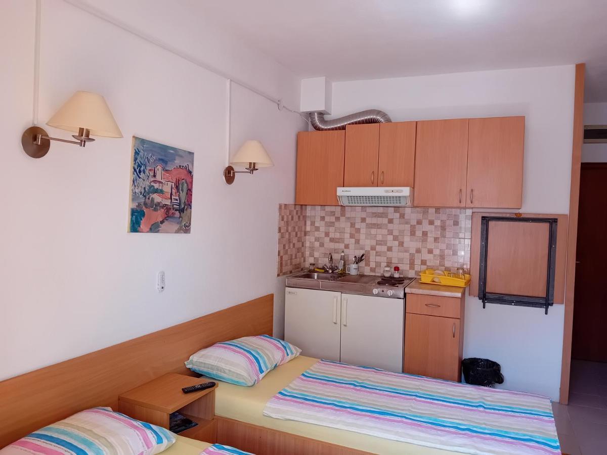 Vila Centar Требинье Экстерьер фото